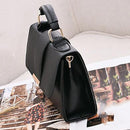 Bolsa Feminina Transversal em Corino